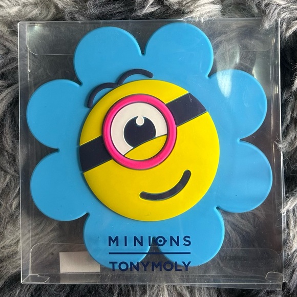 TONYMOLY X MINIONS Bello Beautiful Mirror - Picture 2 of 6